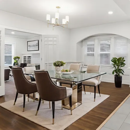 15-web-or-mls-561-e-37th-st-2@2x.png